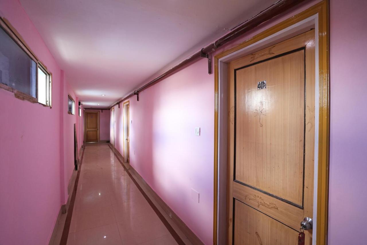 Hotel Keshari Бхубанешвара Экстерьер фото