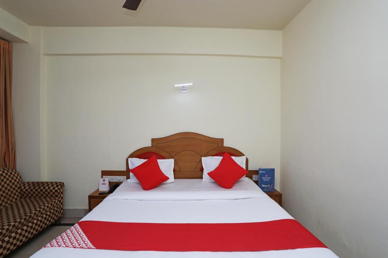 Hotel Keshari Бхубанешвара Экстерьер фото