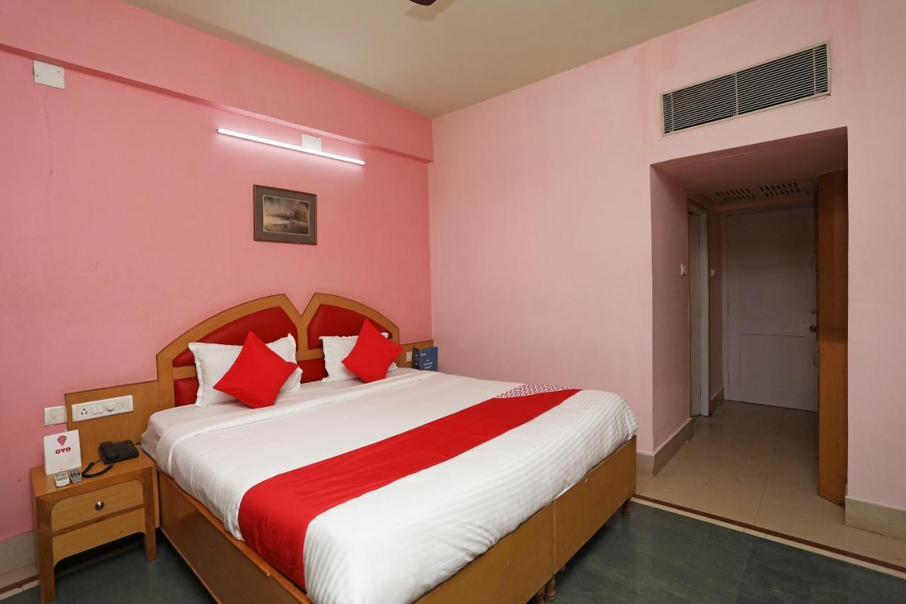 Hotel Keshari Бхубанешвара Экстерьер фото
